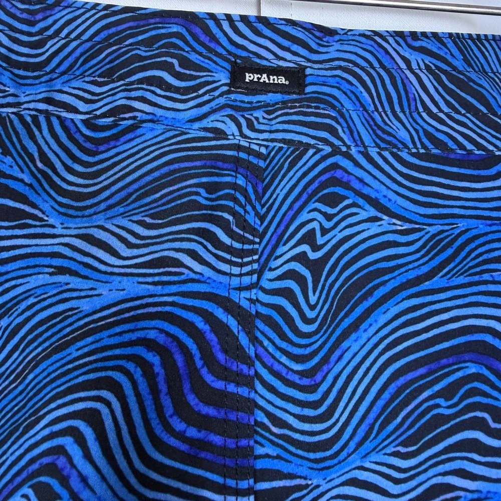 Prana Mens Blue Black Wave Print Board Shorts Swim Trunks 1969521 Size 34